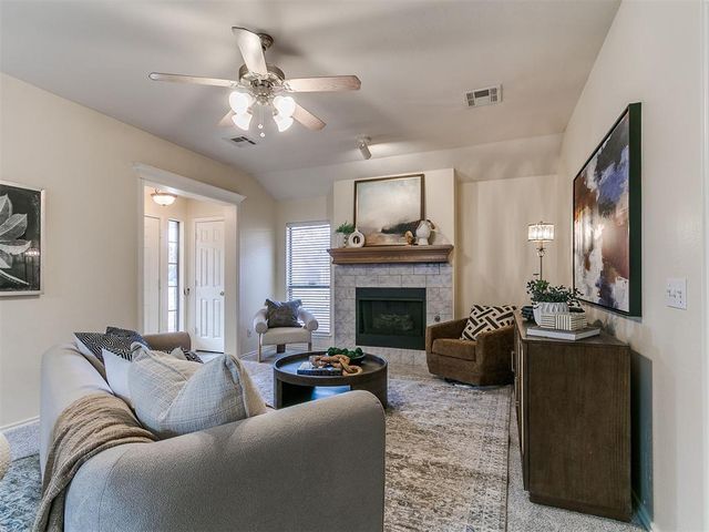2561 Lynn Lane, Oklahoma City, OK 73120