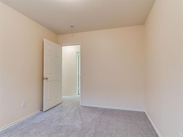 2561 Lynn Lane, Oklahoma City, OK 73120