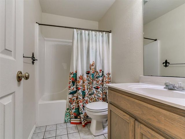 2561 Lynn Lane, Oklahoma City, OK 73120