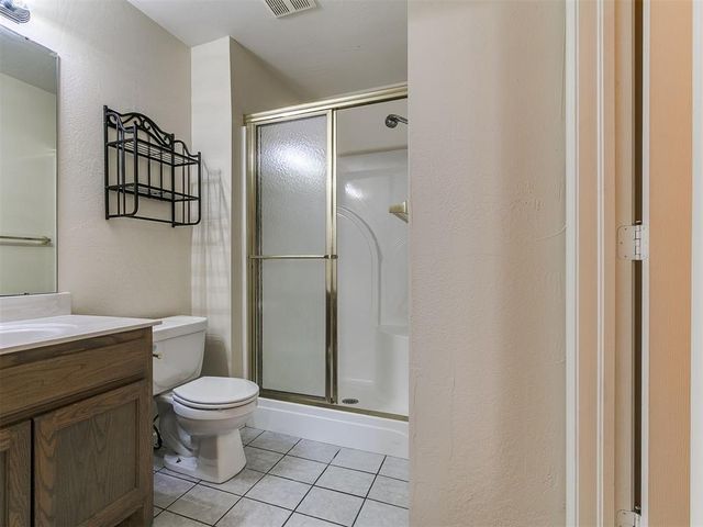 2561 Lynn Lane, Oklahoma City, OK 73120