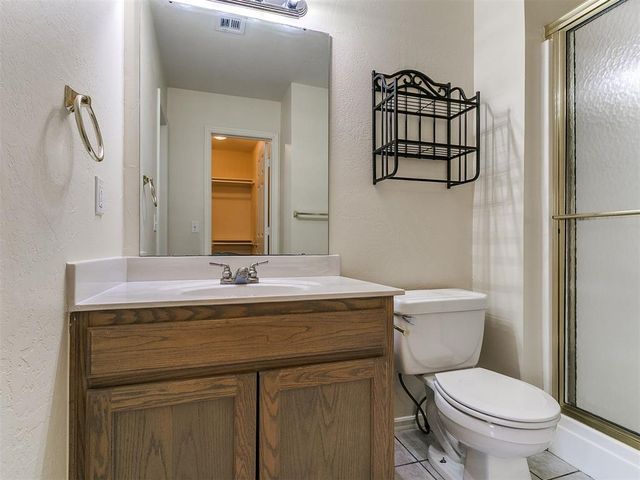 2561 Lynn Lane, Oklahoma City, OK 73120