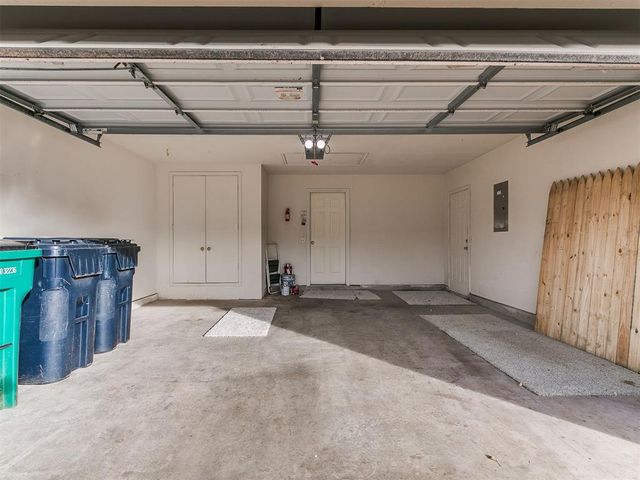 2561 Lynn Lane, Oklahoma City, OK 73120