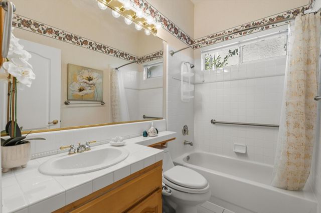 4716 Corona Cir, Rocklin, CA 95677
