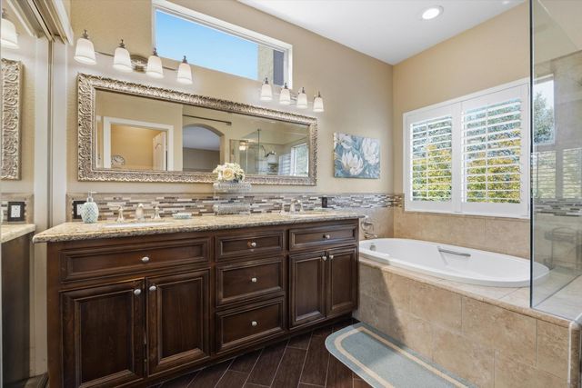 4716 Corona Cir, Rocklin, CA 95677