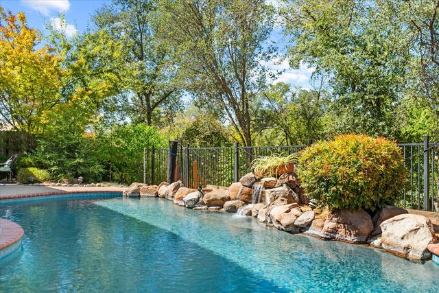4716 Corona Cir, Rocklin, CA 95677