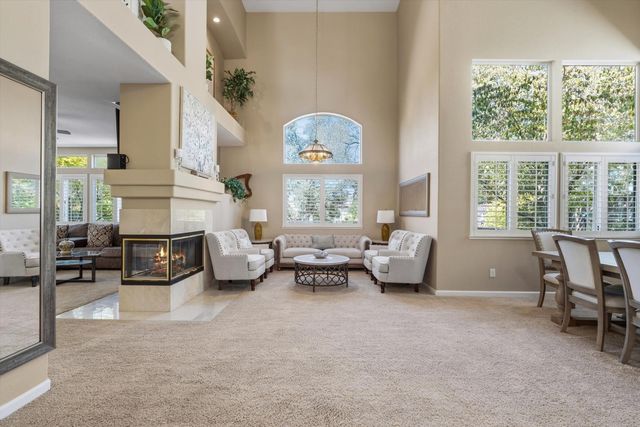 4716 Corona Cir, Rocklin, CA 95677