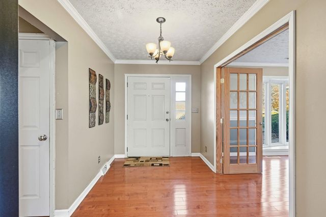 7585 Wrenview Drive 7585 Wrenview Drive, Springfield, OH 45502