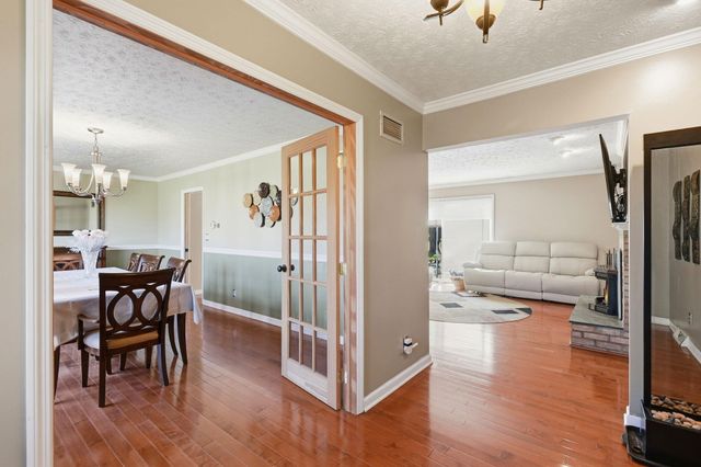 7585 Wrenview Drive 7585 Wrenview Drive, Springfield, OH 45502