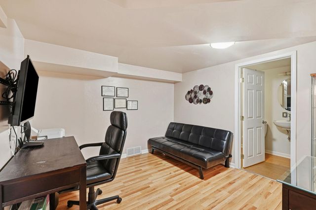 7585 Wrenview Drive 7585 Wrenview Drive, Springfield, OH 45502