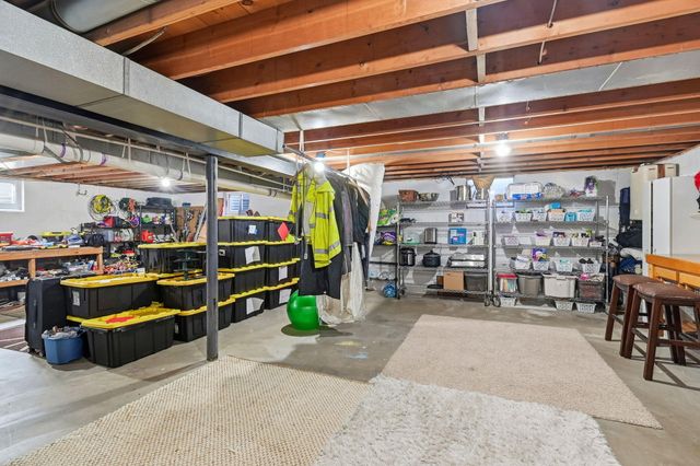 7585 Wrenview Drive 7585 Wrenview Drive, Springfield, OH 45502