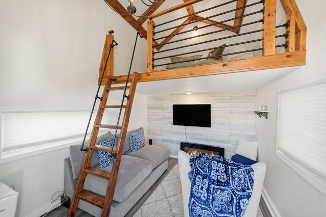 7585 Wrenview Drive 7585 Wrenview Drive, Springfield, OH 45502