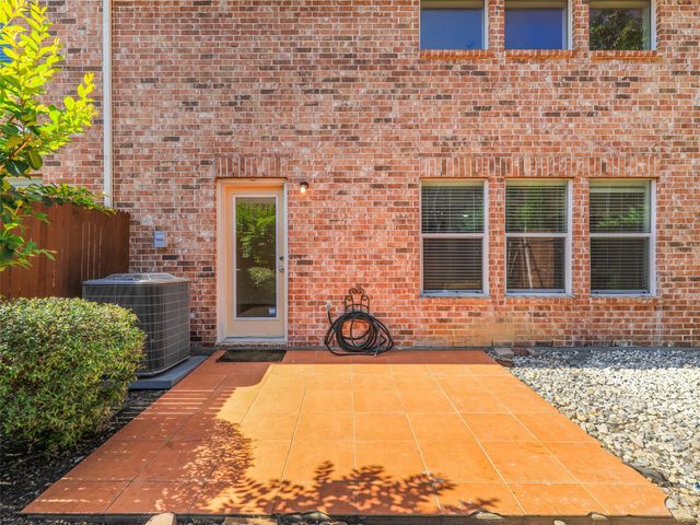10084 Wake Bridge Drive, Frisco, TX 75035