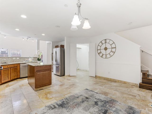 10084 Wake Bridge Drive, Frisco, TX 75035