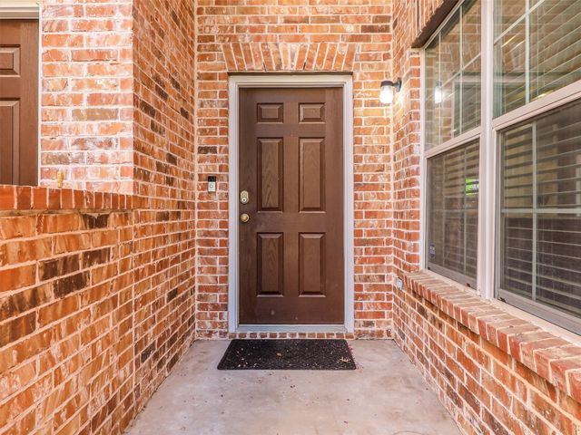 10084 Wake Bridge Drive, Frisco, TX 75035