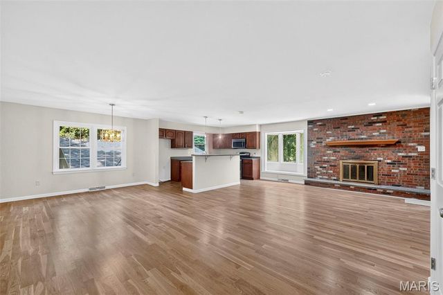1600 Hemlock Lane, Festus, MO 63028