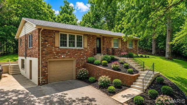 1600 Hemlock Lane, Festus, MO 63028