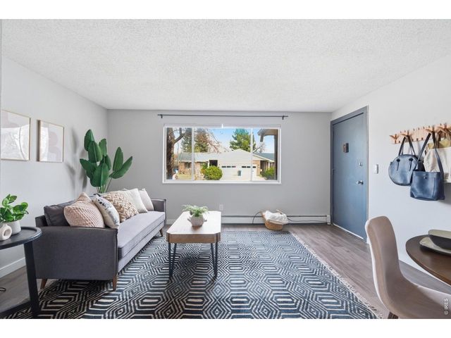 1404 Caddoa Dr 2, Loveland, CO 80538