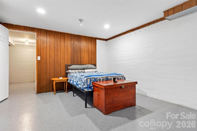 5395 NC 226 S Road S, Marion, NC 28752