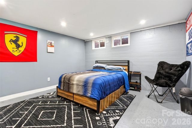 5395 NC 226 S Road S, Marion, NC 28752