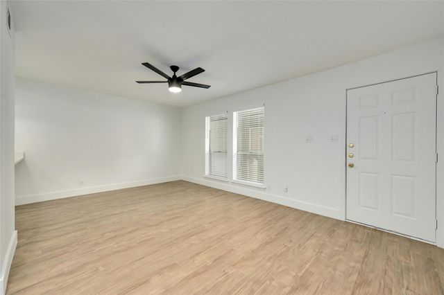 202 E 45th ST 103, Austin, TX 78751