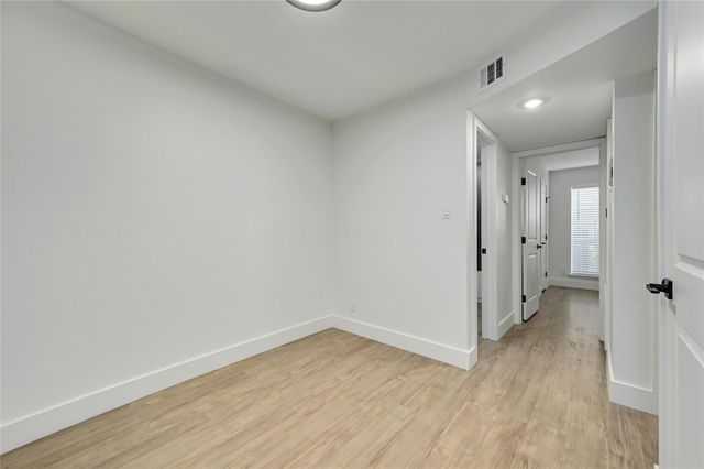 202 E 45th ST 103, Austin, TX 78751