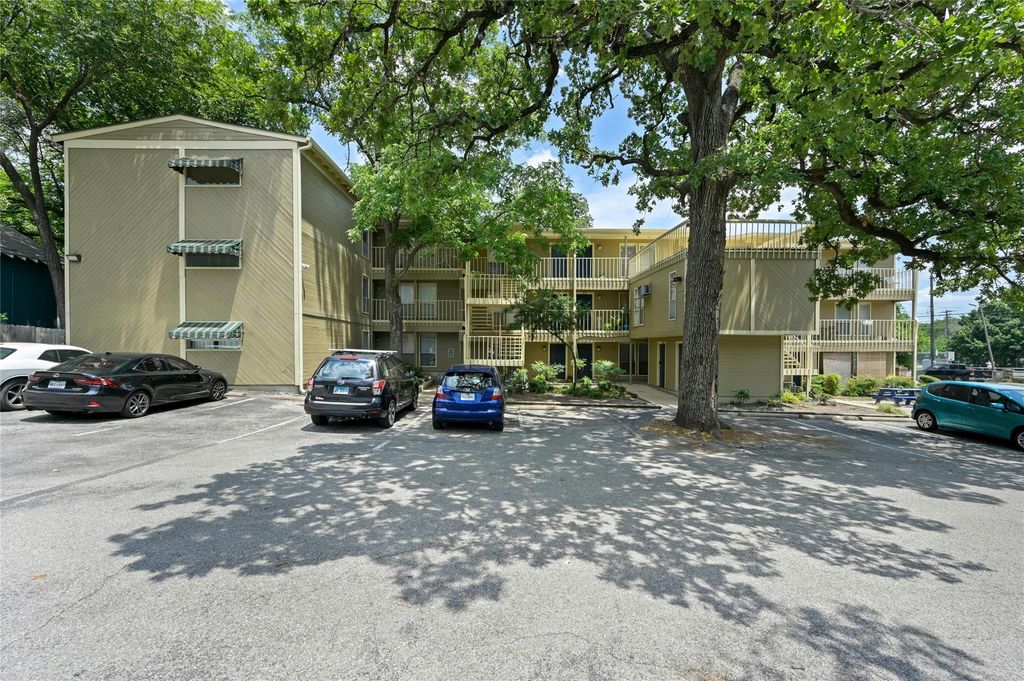 202 E 45th ST 103, Austin, TX 78751