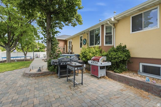 2986 W SOUTHPOINTE RD, South Jordan, UT 84095