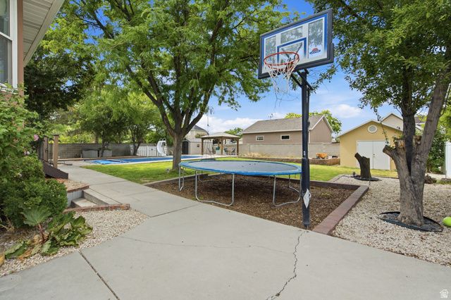 2986 W SOUTHPOINTE RD, South Jordan, UT 84095