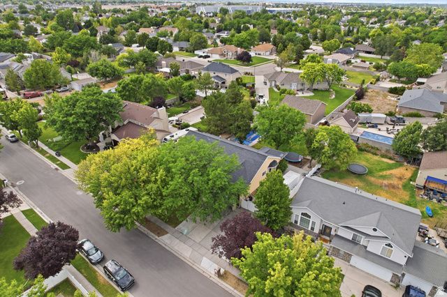 2986 W SOUTHPOINTE RD, South Jordan, UT 84095