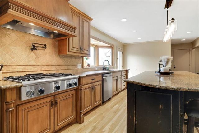 5601 W 181st Street, Stilwell, KS 66085