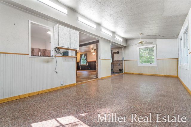 4233 Mud Lake Road, Johnstown Twp, MI 49021