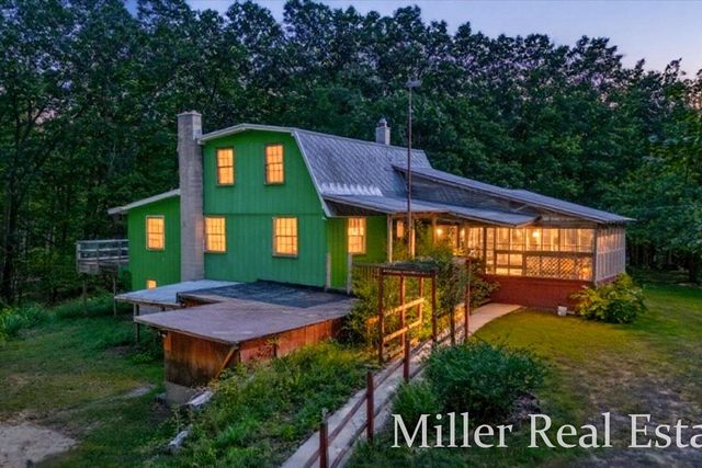 4233 Mud Lake Road, Johnstown Twp, MI 49021