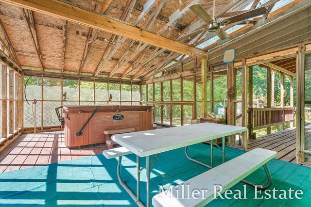 4233 Mud Lake Road, Johnstown Twp, MI 49021