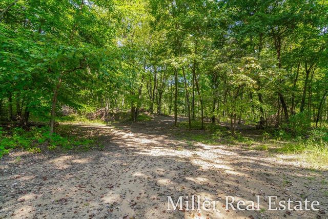 4233 Mud Lake Road, Johnstown Twp, MI 49021