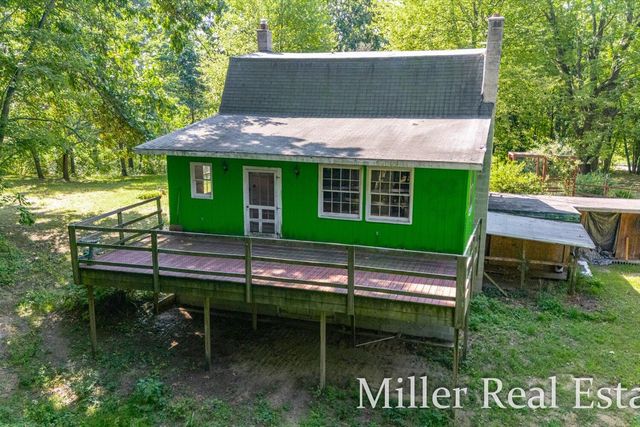 4233 Mud Lake Road, Johnstown Twp, MI 49021