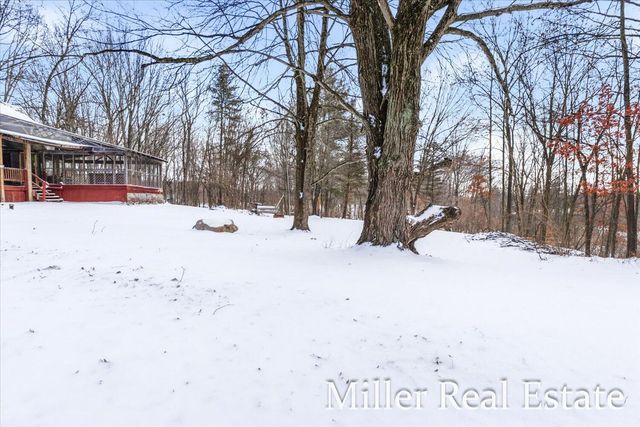 4233 Mud Lake Road, Johnstown Twp, MI 49021