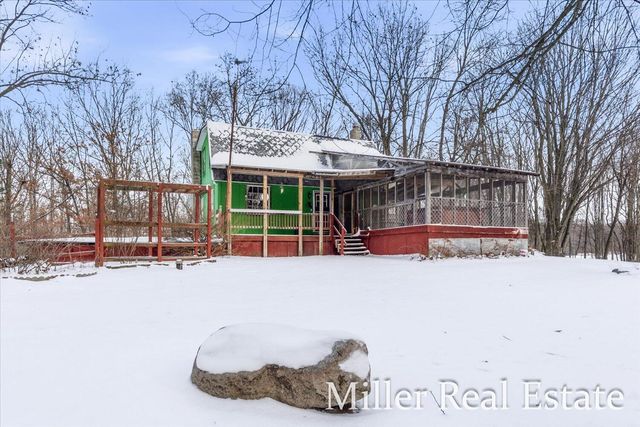 4233 Mud Lake Road, Johnstown Twp, MI 49021