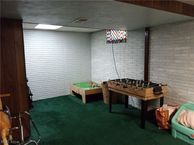 13578 Foxcroft Drive, Garfield Heights, OH 44125