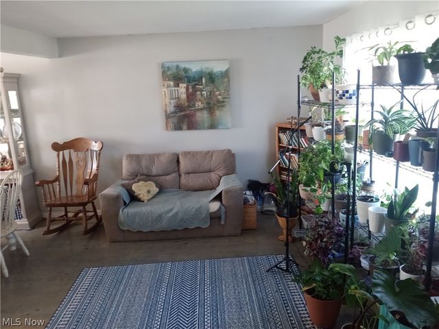 13578 Foxcroft Drive, Garfield Heights, OH 44125