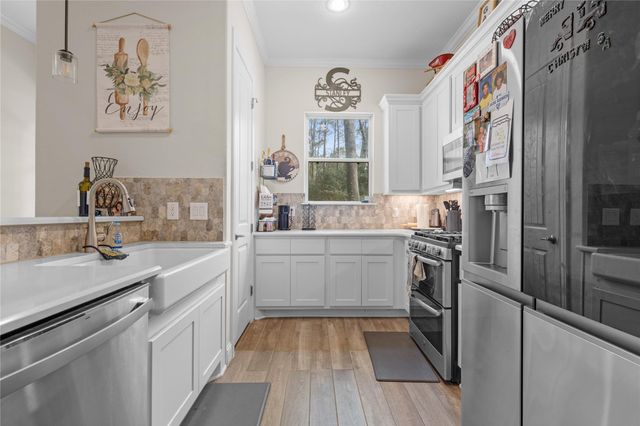 141 Sundog Road, Huntsville, TX 77340