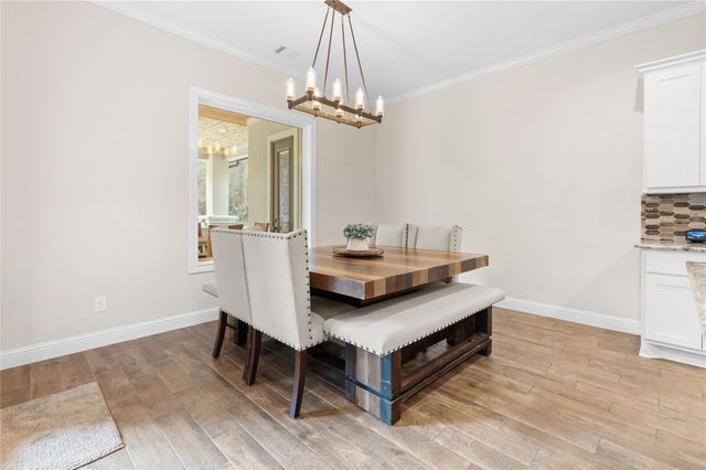 141 Sundog Road, Huntsville, TX 77340