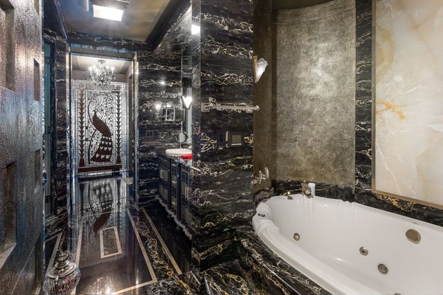 117 E 57th St Apt 49D 51D, New York City, NY 10022