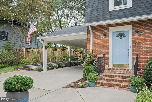 8629 CURTIS AVE, Alexandria, VA 22309