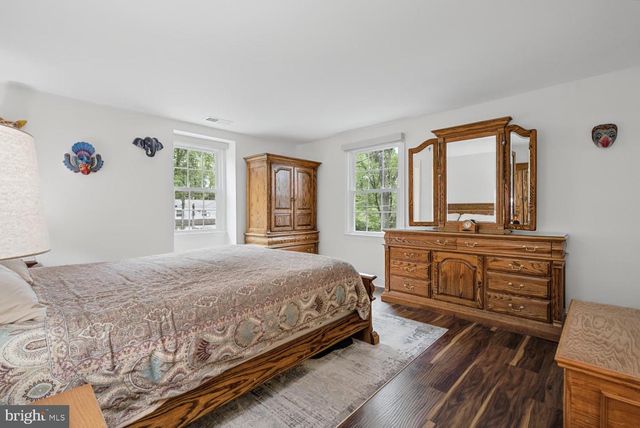 8629 CURTIS AVE, Alexandria, VA 22309