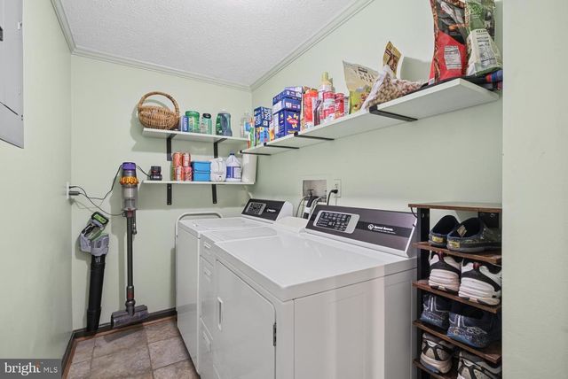 8629 CURTIS AVE, Alexandria, VA 22309