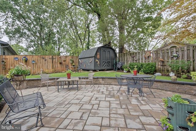 8629 CURTIS AVE, Alexandria, VA 22309