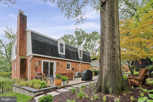8629 CURTIS AVE, Alexandria, VA 22309
