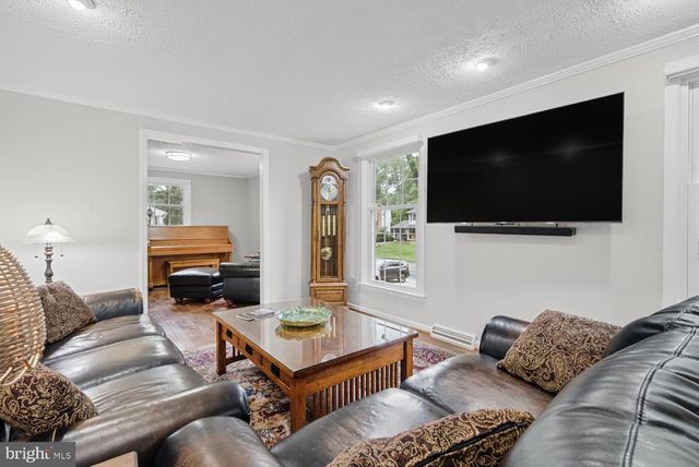8629 CURTIS AVE, Alexandria, VA 22309