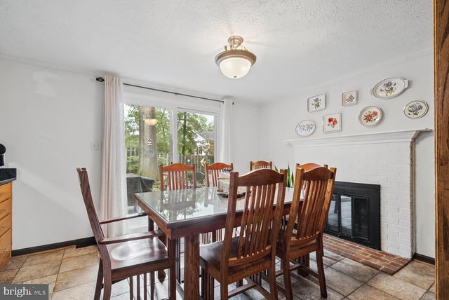 8629 CURTIS AVE, Alexandria, VA 22309