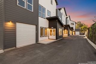 106 Bank St # 101, San Antonio, TX 78204